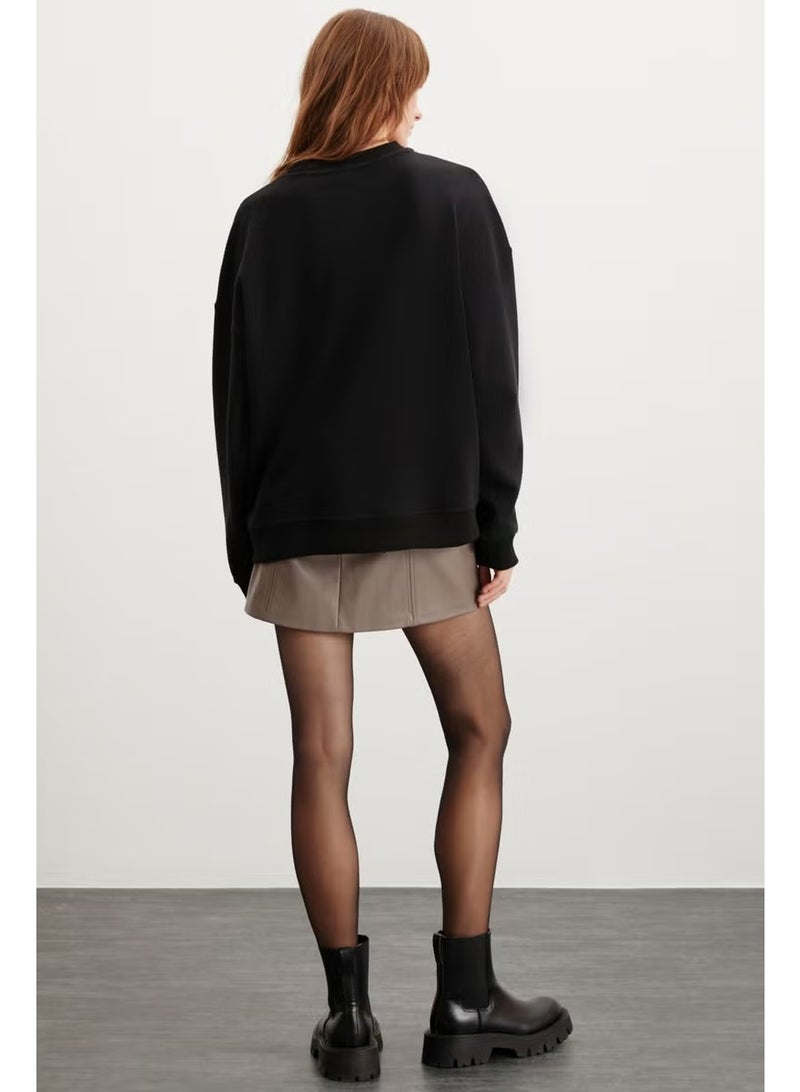 GRIMELANGE Allys Women's Crew Neck Oversize Basic Black Sweatshirt - Image 5